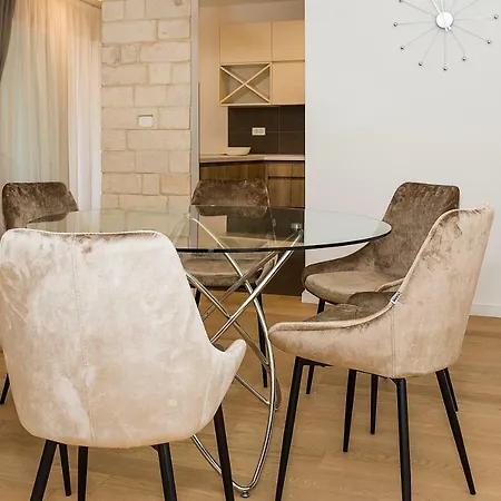 Perla Apartment Split