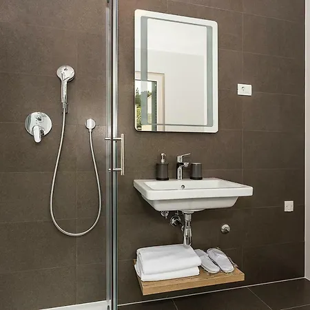 Perla Apartment *