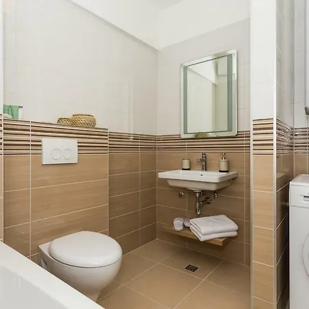 Perla Apartment *